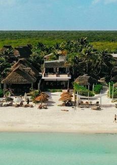 Zona Hotelera House | Chillaxing Beach Front House