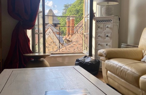 Sarlat-la-Caneda Historic Center Apartment | Chillout and charming 2 bedroom apartment in the heart of the medieval city