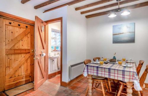 Weybourne House | China Cottage