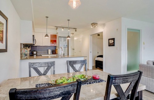 Downtown Victoria Condo | Chinatown Gem - Sunny South-Facing Suite in Historic Chinatown by Victoria Prime!