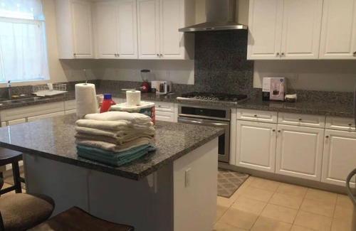 Chino House | Chino Beautiful 4 Bedroom Home-奇诺新高端4房3衛别墅整租