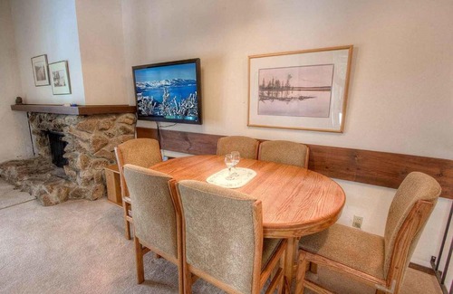 Dollar Point House | Chipmunk Chalet by Lake Tahoe Accommodations