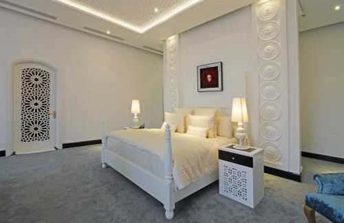 Phu My Hung Hotel | Chloe Gallery