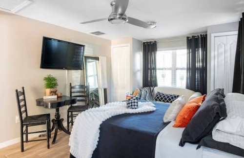 Lake Magdalene House | Chloe's Place