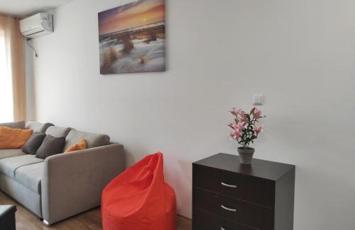 Tankovo Apartment | Chocolate Apartment on Sunny Day 6 Complex