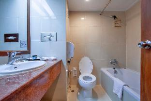 North Pattaya Resort | Cholchan Pattaya Beach Resort - SHA Extra Plus