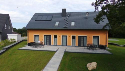 Muritz House | Chris