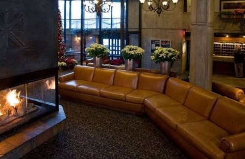 Salt Lake Mountain Resorts Hotel | Christmas at Snowbird! nIron Blosam-unit1120