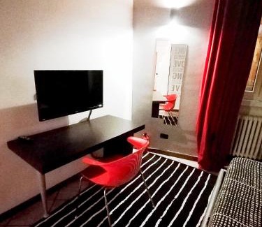 Rione VII Regola Apartment | Chroma Italy - Chroma Apt Campo de' Fiori