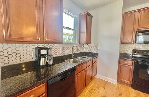 Wilmington Beach Apartment | Chubby Seahorse 1 at CB- 2 blocks from ocean