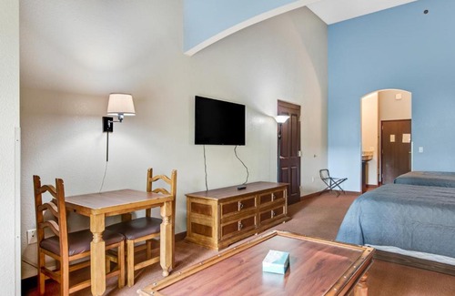 Wisconsin Dells Apartment | Chula Vista Condo Unit #2147
