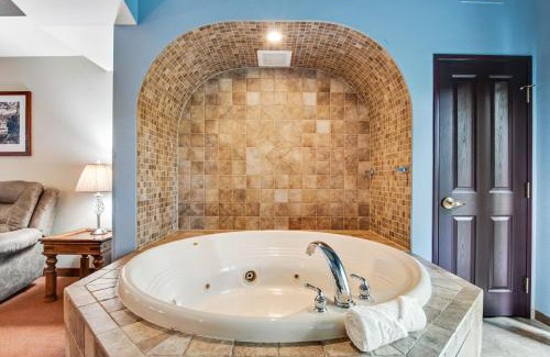 Wisconsin Dells Apartment | Chula Vista Condo Unit #2145