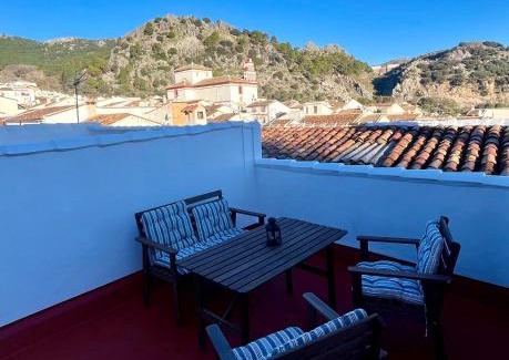 Grazalema Apartment | Chupitos de tinta Apartamento rural solárium