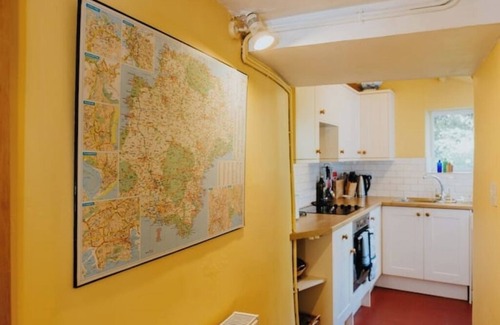 Stratton Cottage | Church Cottage Stratton x4 per wk