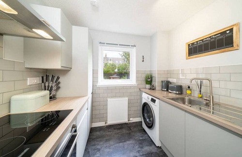Broughty Ferry Apartment | Church Court - Serenity and Style