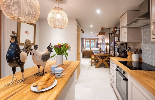Aldeburgh Apartment | Church Farm Lodge - sleeps 4 guests in 2 bedrooms