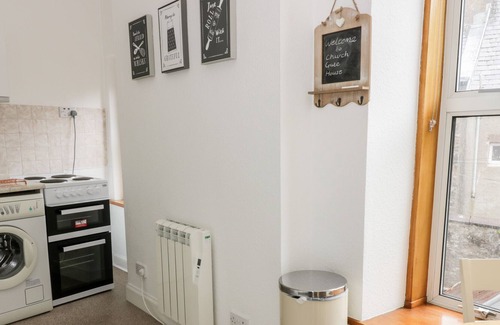 Moffat Apartment | CHURCH GATE HOUSE, pet friendly, character holiday cottage in Moffat