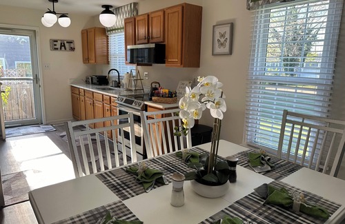 Church Hill House | Church Hill Fenced Pet Friendly One Level King Suite + 2 Queen Bedrooms