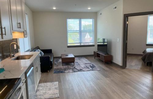 Mosby Apartment | Church Hill North Deluxe Apt 208 at 28th Street