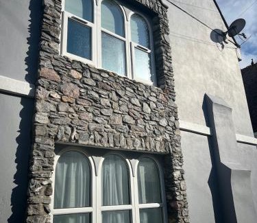 Plymouth House | Church Mews Central Townhouse West Hoe Plymouth
