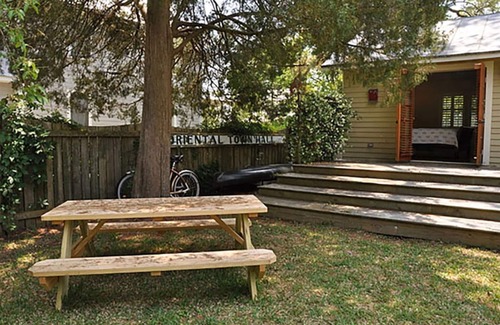 Oriental Cottage | Church Street Cottage In the village of Oriental
