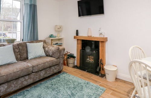 Moffat Cottage | CHURCH VIEW COTTAGE, pet friendly, with open fire in Moffat