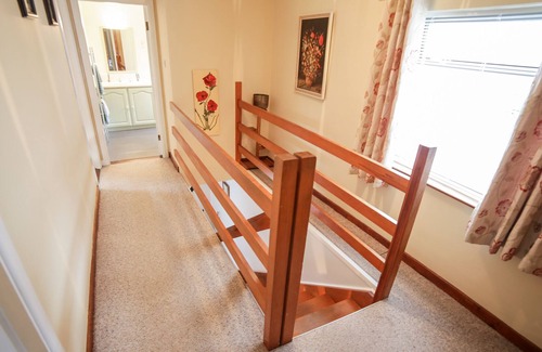 Cahirciveen Cottage | CHURCH VIEW, family friendly in Cahersiveen, County Kerry