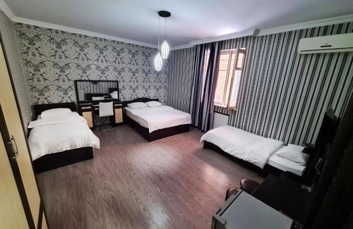 Tbilisi Hotel | chveni sakhli