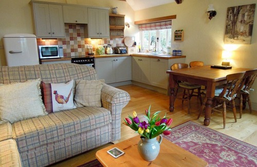 High Street Cottage | Cider Barn - Lanjeth