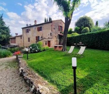San Gimignano House | CIELO - Antica Casa sulla Via Francigena