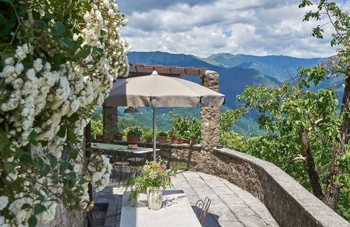 Brandeglio Apartment | Ciliegio, Brandeglio, Bagni di Lucca, Lucca and Viareggio