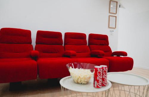 Montfrin Apartment | Cinéma Lune