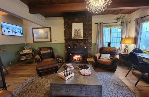 Mammoth Lakes Bed & Breakfast | Cinnamon Bear Inn