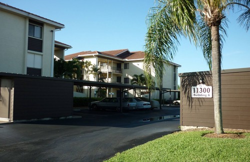 Iona Condo | Cinnamon Cove, Lake Front, Gated Community - Available as of 1/23/2025