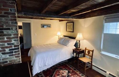 Newburyport Apartment | Circa 1725 home w/Roof Deck and Water Views