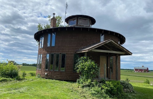 Ripon House | Circle House near Green Lake, Ripon, and EAA