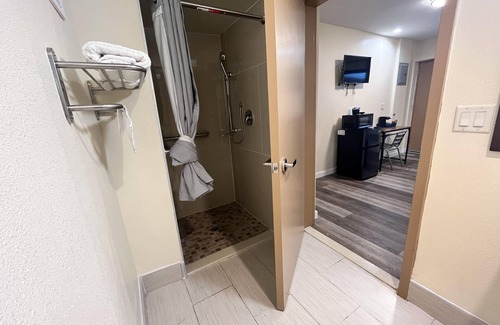 Hopelawn Hotel | Circle Motel Lodge