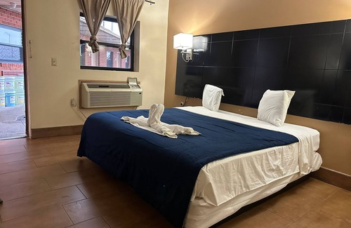 Hopelawn Hotel | Circle Motel Lodge