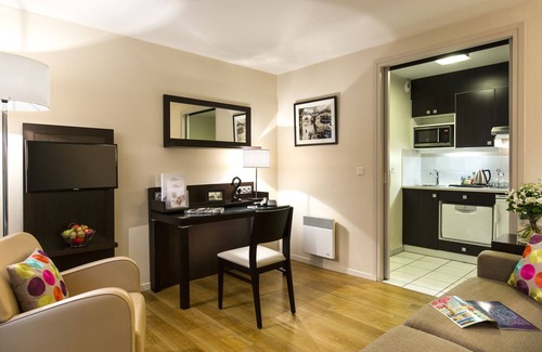 Quartier Saint-Ambroise Apartment | Citadines République Paris