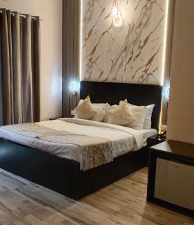Vrindavan House | Citrine Villa and Resort Vrindavan Luxury Rooms and Villas near Prem Mandir