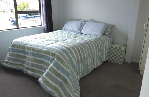 North Dunedin Apartment | City Accommodation