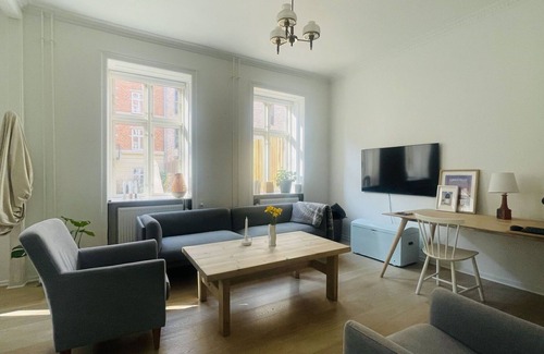 Frederiksberg Apartment | City Apartment in Frederiksberg with 2 bedrooms sleeps 4