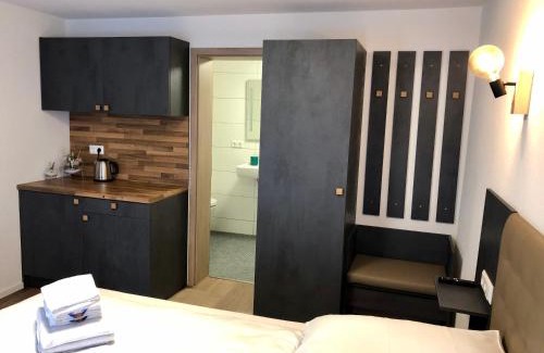 Metzingen Apartment | City Apartments, Outlet 100 Meter