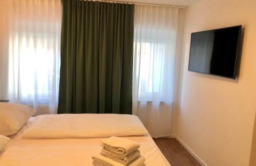 Metzingen Apartment | City Apartments, Outlet 100 Meter