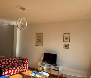 Lausanne Apartment | City appartement