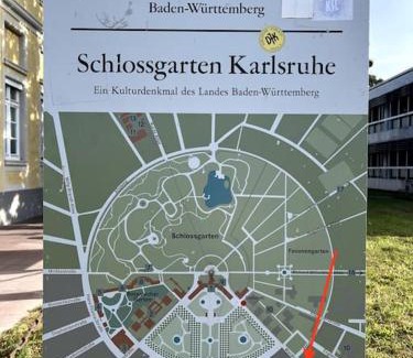 Karlsruhe City Centre Apartment | City Appartement direkt am Schloss!