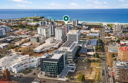 Wollongong Apartment | City Beach Escape - Wollongong Waterside Serenity