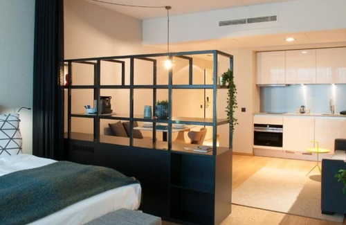 Jewish Quarter House | City Break Minutes Away from MoMu Antwerp & Museums! w/ Full Kitchen!
