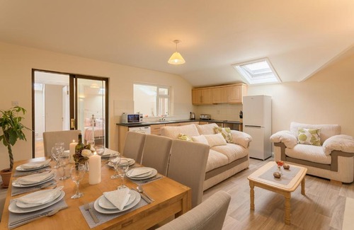 Galway City Centre Apartment | City Center - 3 Minutes Walk to the Town Square