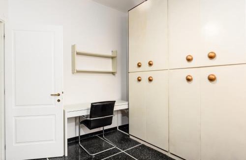 Marassi Apartment | City Center 8'Minutes! FREE Wi-fi & Netflix 'Simona's Retreat' By TILO